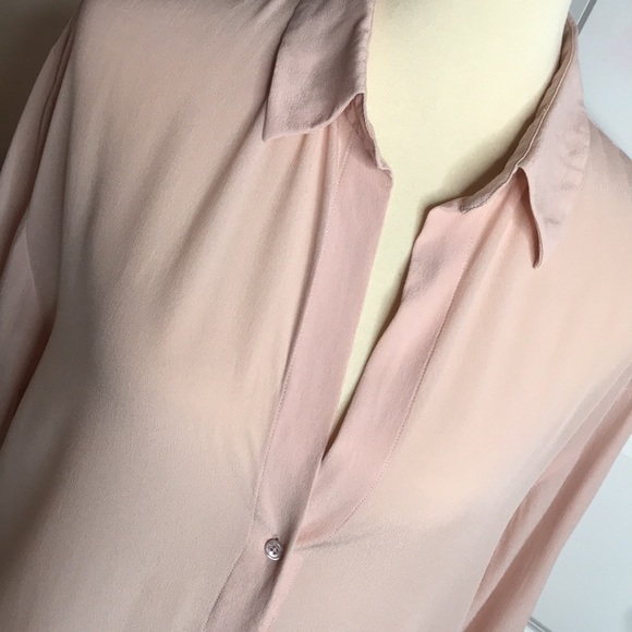Babaton Aritzia Cupro Blouse Size M - Picture 8 of 12